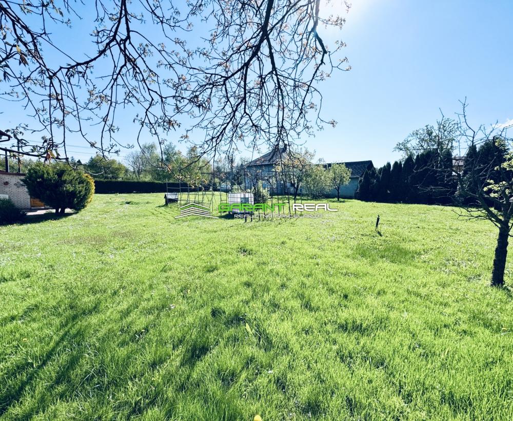 GARANT REAL - predaj stavebný pozemok 1410 m2, Lada, okr. Prešov