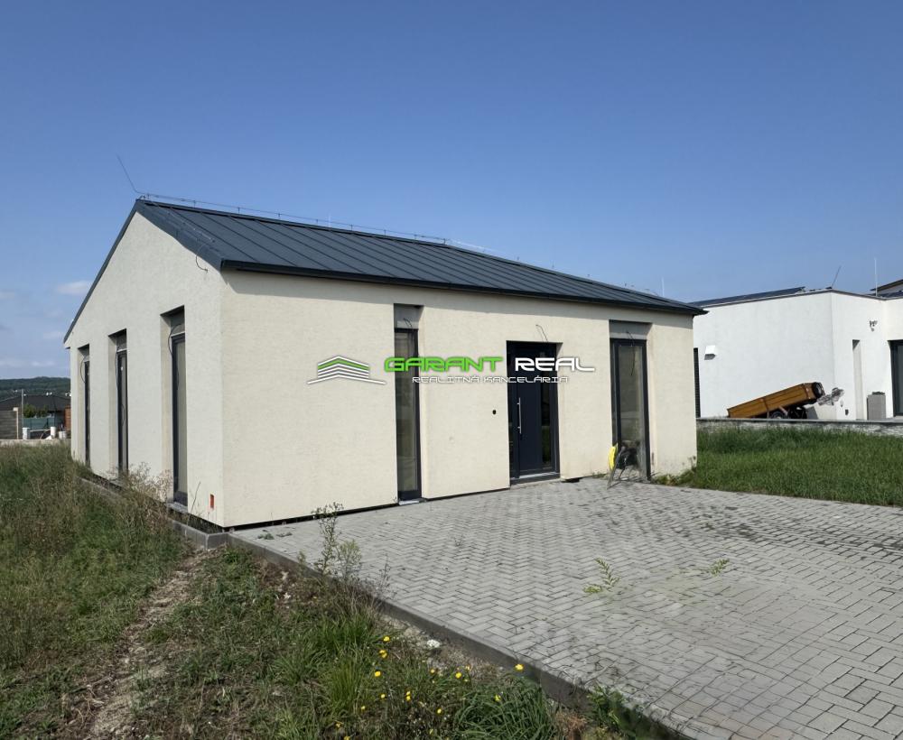 GARANT REAL - predaj rodinný dom, 4 - izbový bungalov 110 m2, Prešov, Nižná Šebastová