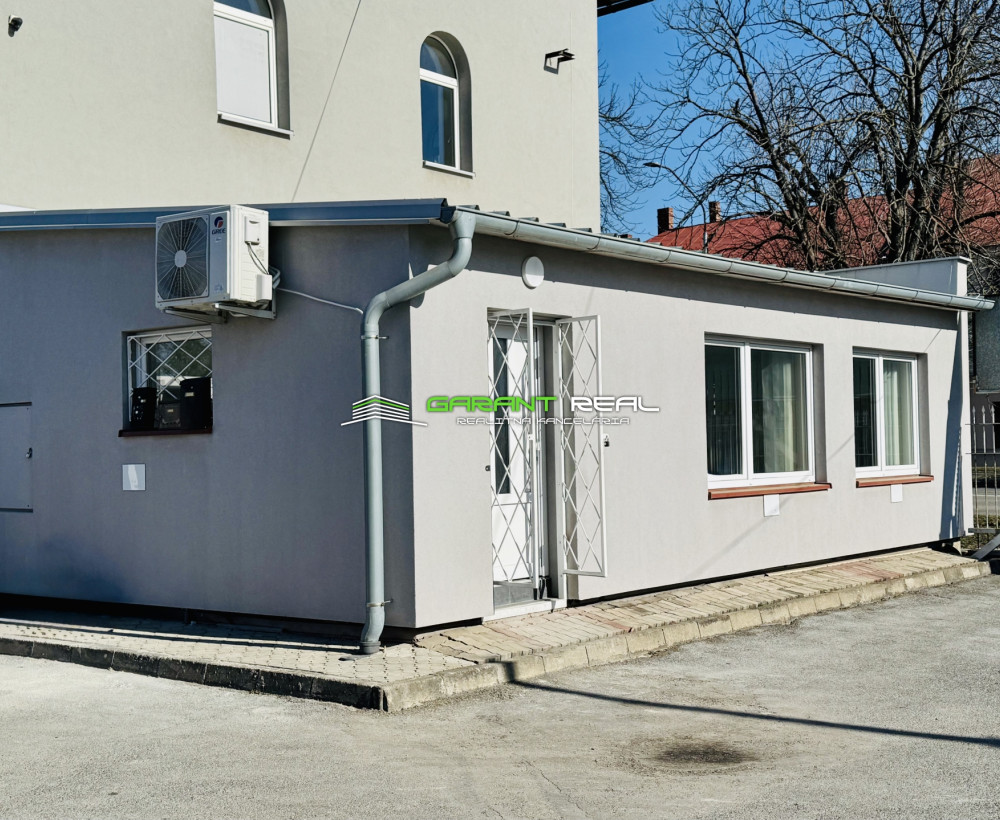GARANT REAL - prenájom zrekonštruovaný klimatizovaný obchodný priestor 50 m2, resp. priestor na služby s parkovaním, Prešov, Masarykova ul.