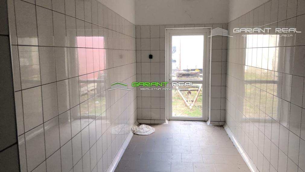GARANT REAL - predaj komerčný objekt, mäsovýroba, Kapušany, okr. Prešov