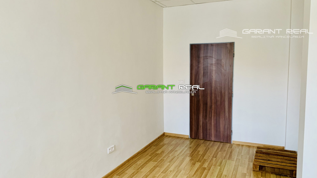 GARANT REAL - prenájom 2 prepojené kancelárske priestory 35 m2, Prešov, centrum, Slovenská ul. č. 69