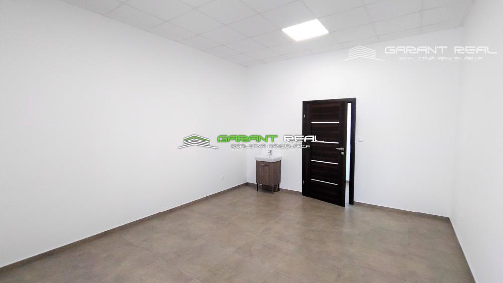 GARANT REAL - prenájom kancelárskych priestorov, 22 m2 - 34,10 m2, Masarykova ulica, Prešov