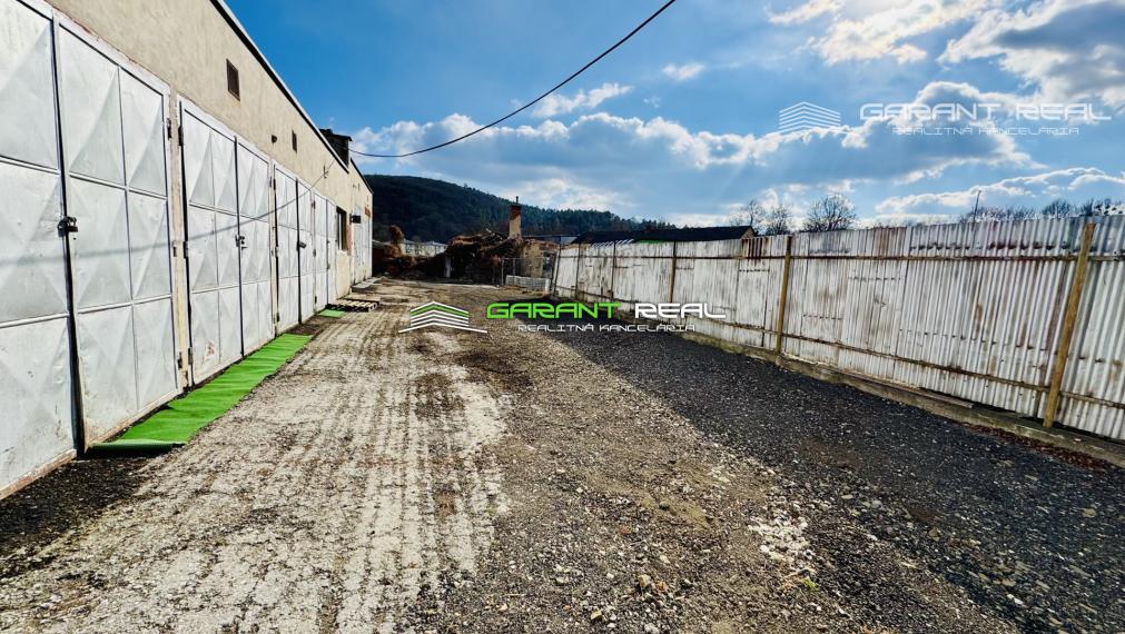 GARANT REAL predaj/ prenájom - veľkometrážne garáže, 382 m2, s pozemkom 882 m2, Veľký Šariš