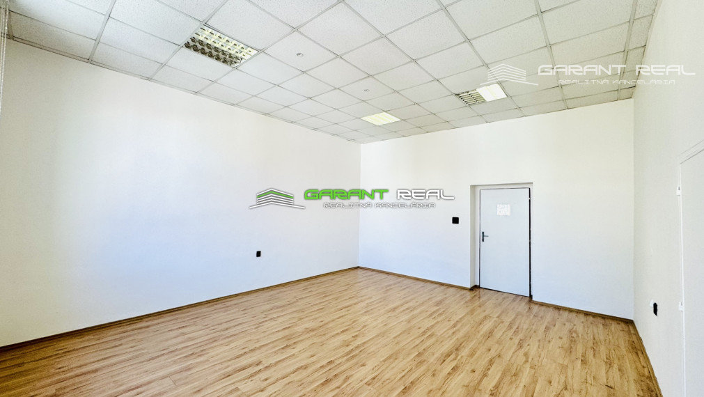 GARANT REAL - prenájom kancelária 30 m2, Prešov, Františkánske námestie