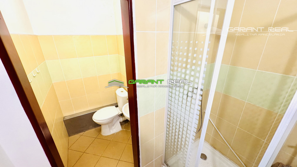 GARANT REAL - prenájom kancelária 40 m2, Prešov, Františkánske námestie