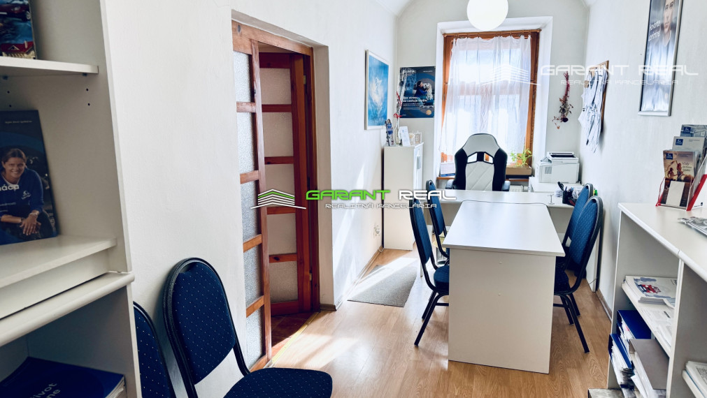 GARANT REAL - predaj 4 - podlažný meštiansky dom, úžitková plocha 248 m2, na vlastnom pozemku, Prešov, centrum, Slovenská ulica