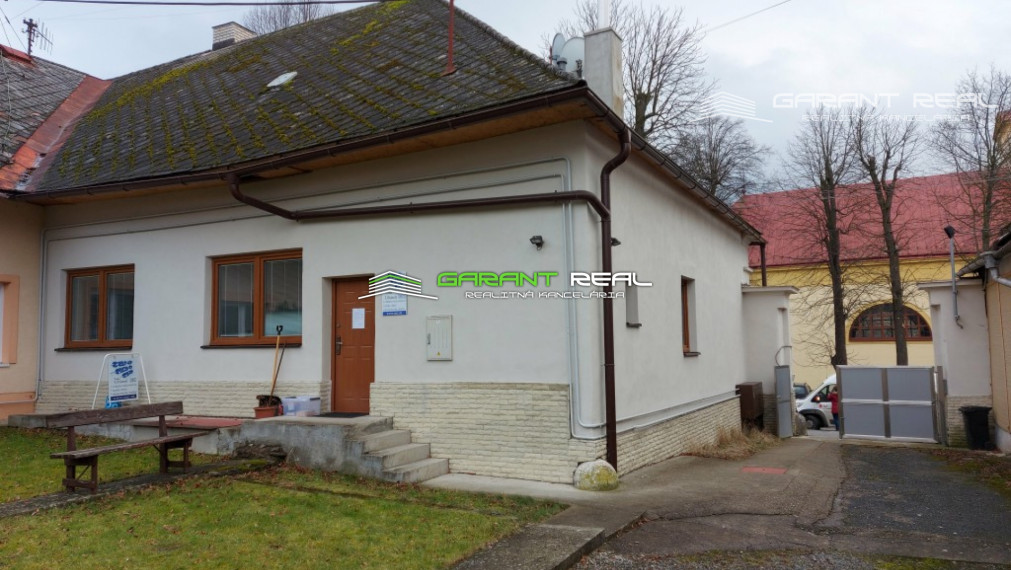GARANT REAL - predaj rodinný dom,145 m2, s garážou a 2 hospodárskymi budovami 66 m2, Prešov, Solivar