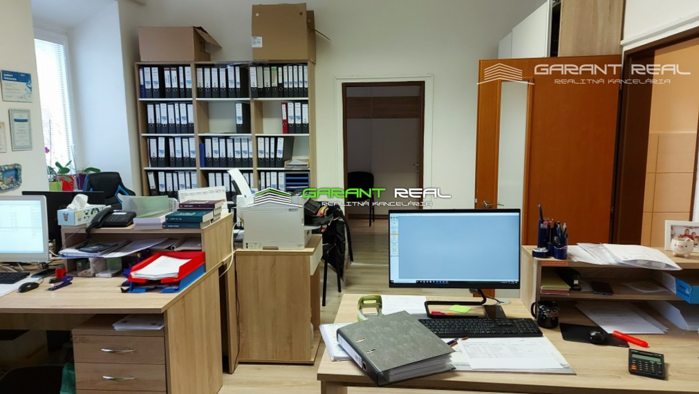 GARANT REAL - predaj rodinný dom,145 m2, s garážou a 2 hospodárskymi budovami 66 m2, Prešov, Solivar