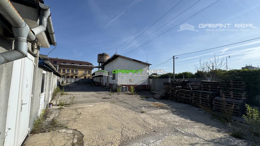 GARANT REAL - predaj výrobno-skladovací areál 1581 m2, na pozemku 3578 m2, Prešov, Radlinského ulica