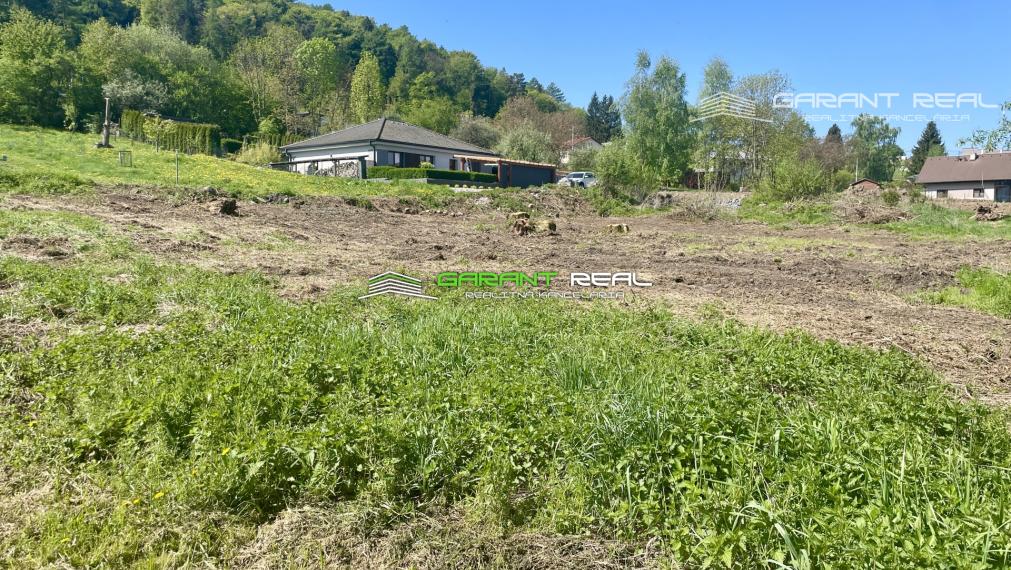 GARANT REAL - exkluzívne stavebný pozemok 570 m2, s výhľadom na Kapušiansky hrad, Vyšná Šebastová - Severná