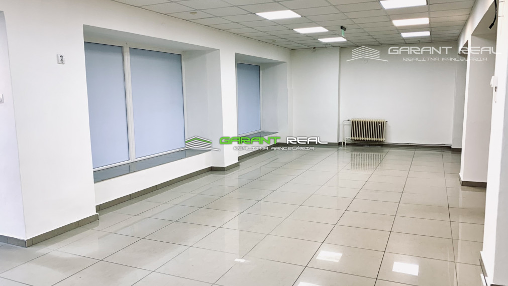 GARANT REAL - predaj obchodný priestor s výkladom, 120 m2, Stropkov, centrum