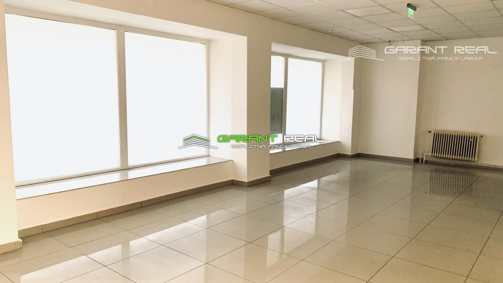 GARANT REAL - predaj obchodný priestor s výkladom, 120 m2, Stropkov, centrum