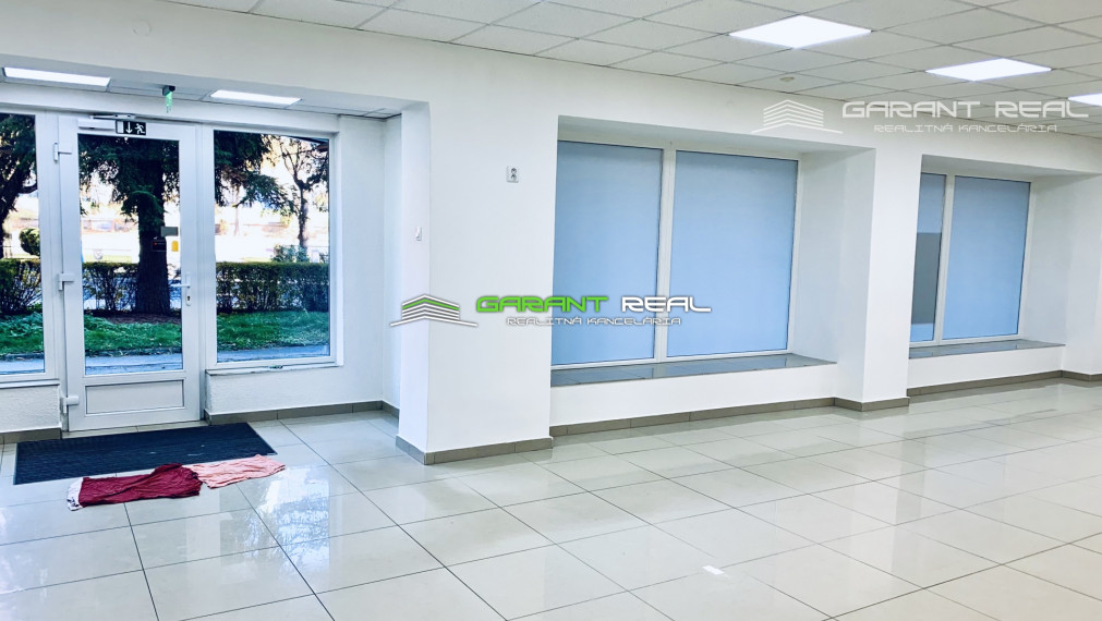 GARANT REAL - predaj obchodný priestor s výkladom, 120 m2, Stropkov, centrum