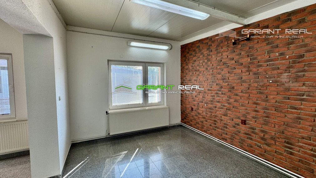 GARANT REAL - prenájom obchodný priestor 50 m2, resp. priestor na služby, s parkovaním, Prešov, Masarykova ul.
