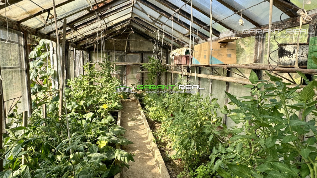 GARANT REAL predaj 2-podlažný rodinný dom dvojgeneračný, s garážou, pozemok 1891 m2, Svinia, okr. Prešov