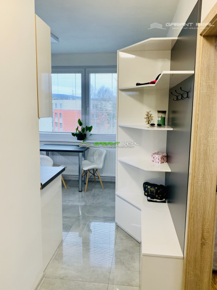GARANT REAL - prenájom luxusný, zariadený 1-izbový byt s loggiou, Prešov, Sídlisko III, Mukačevská ul.