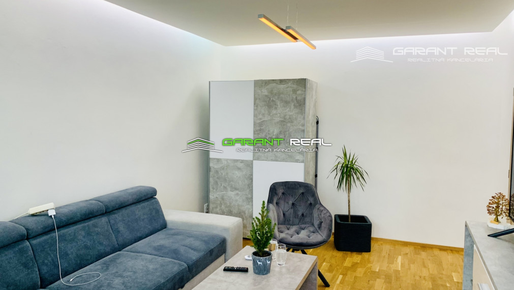 GARANT REAL - prenájom luxusný, zariadený 1-izbový byt s loggiou, Prešov, Sídlisko III, Mukačevská ul.