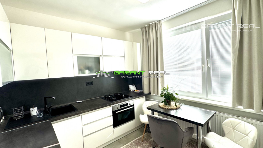 GARANT REAL - prenájom luxusný, zariadený 1-izbový byt s loggiou, Prešov, Sídlisko III, Mukačevská ul.