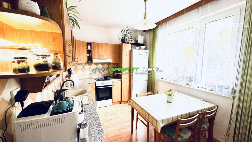 GARANT REAL - predaj 3-izbový byt 72 m2, s loggiou 7,5 m2, po rekonštrukcii, Prešov, Sekčov, ul. Pavla Horova