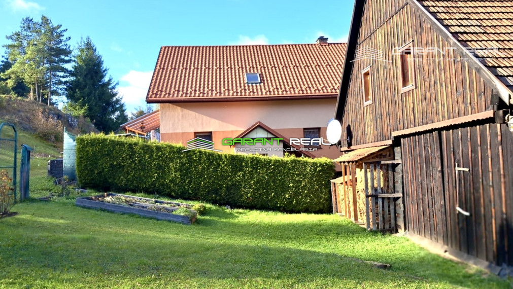 GARANT REAL - predaj chalupa, drevenica,134 m2 úžitková plocha, na pozemku 446 m2, Liptovský Mikuláš,,Važec, ul. Vyšná