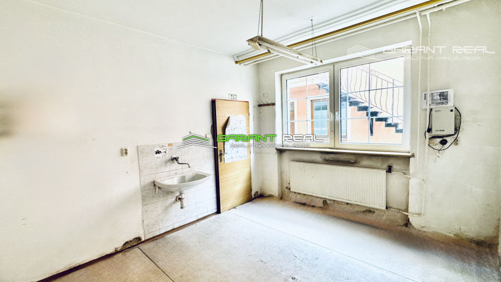 GARANT REAL - predaj polyfunkčná budova Prešov, Vajanského ul.