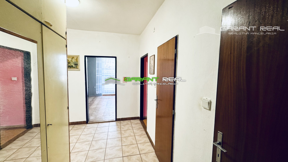 GARANT REAL - predaj 3-izbový tehlový byt 90 m2 s 2 loggiami, Prešov, Sídlisko II, Nábrežná ul.