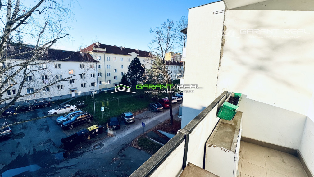 GARANT REAL - predaj 3-izbový tehlový byt 90 m2 s 2 loggiami, Prešov, Sídlisko II, Nábrežná ul.