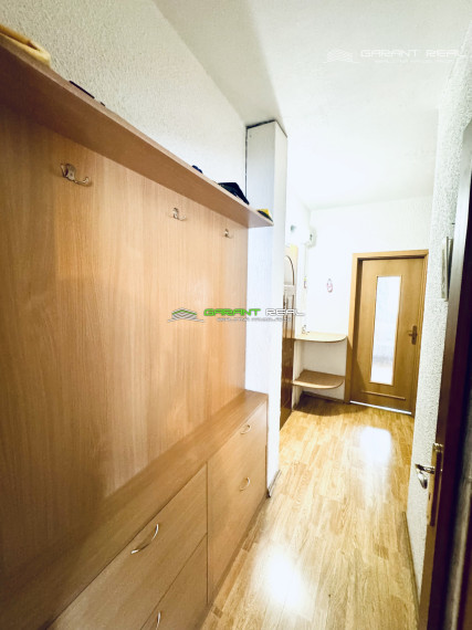 GARANT REAL - prenájom 2-izbový byt 52 m2 s loggiou, zariadený, po rekonštrukcii, Prešov, centrum, Hviezdoslavova ul.