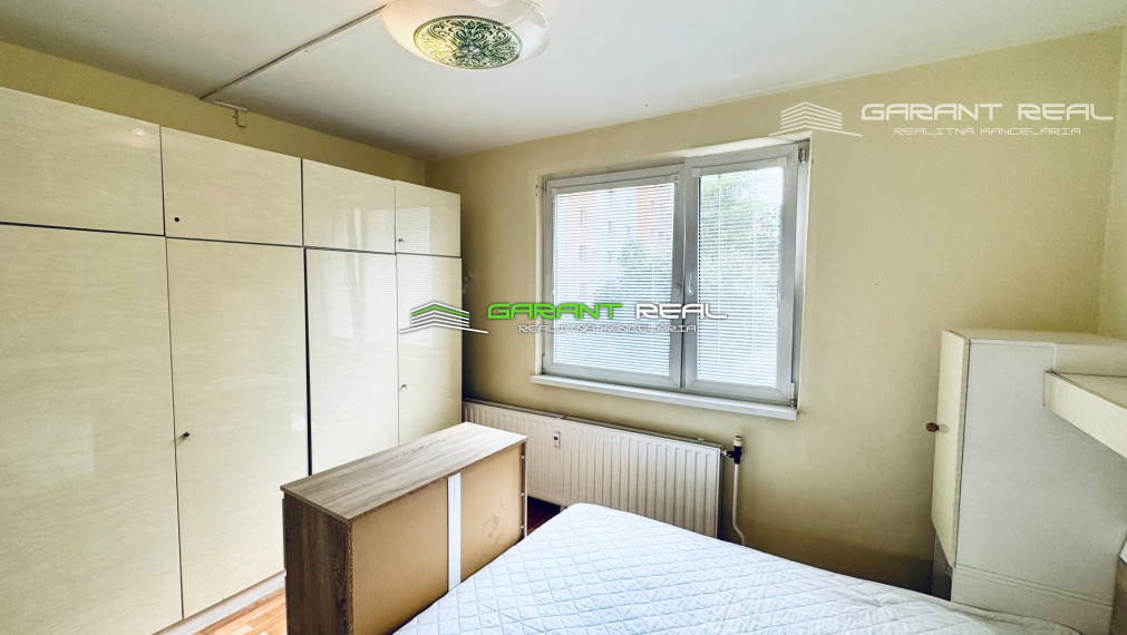 GARANT REAL - prenájom 2-izbový byt 52 m2 s loggiou, zariadený, po rekonštrukcii, Prešov, centrum, Hviezdoslavova ul.