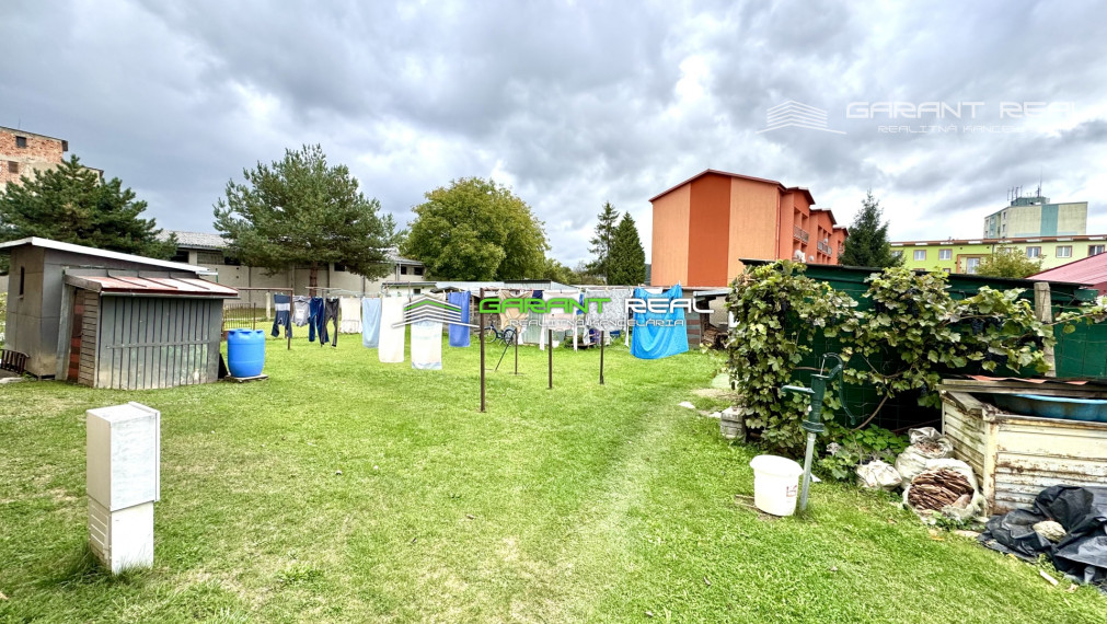 "REZERVOVANÉ" GARANT REAL predaj 3-izbový tehlový byt 57 m2, so samostatným kúrením, so záhradkou a garážou, Veľký Šariš, Matice slovenskej