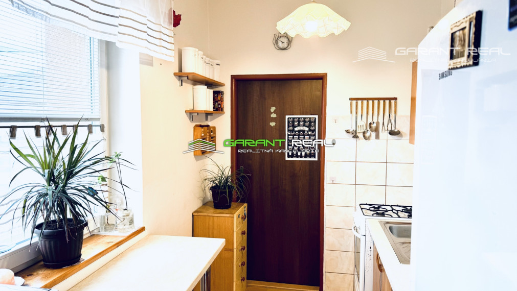 "REZERVOVANÉ" GARANT REAL predaj 3-izbový tehlový byt 57 m2, so samostatným kúrením, so záhradkou a garážou, Veľký Šariš, Matice slovenskej