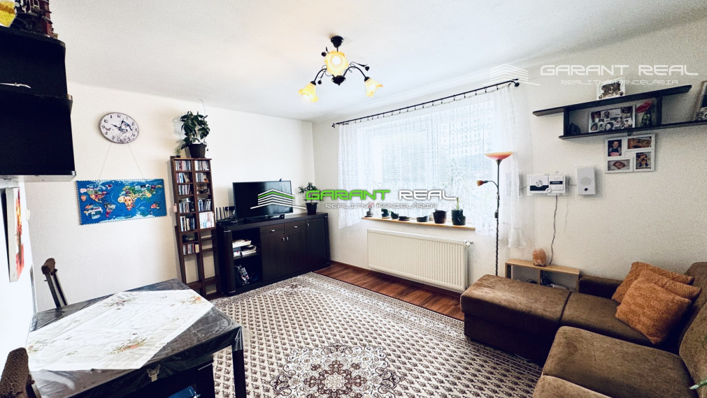 "REZERVOVANÉ" GARANT REAL predaj 3-izbový tehlový byt 57 m2, so samostatným kúrením, so záhradkou a garážou, Veľký Šariš, Matice slovenskej