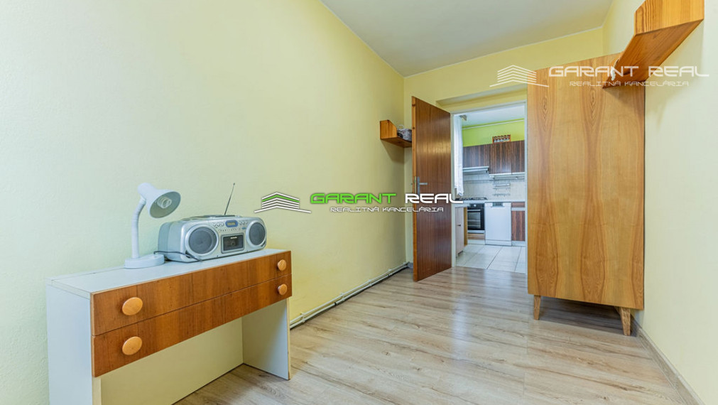 GARANT REAL - predaj 4-izbový byt v rodinnom dome, 105 m2, so záhradou 300 m2 a prístreškom na parkovanie, Prešov, Nižná Šebastová