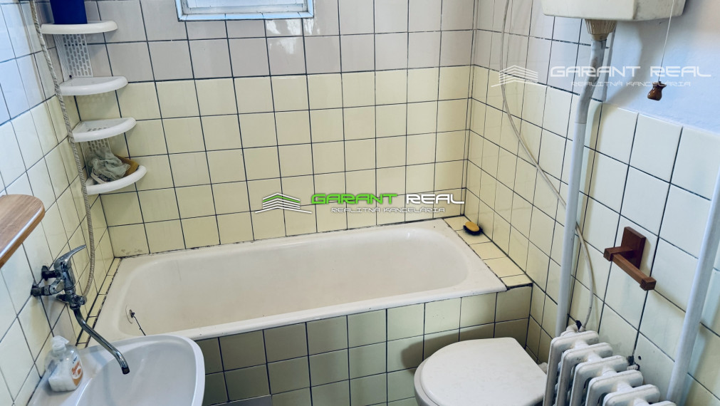 GARANT REAL - predaj 2-podlažný rodinný dom dvojgeneračný, s garážou, pozemok 1891 m2, Svinia, okr. Prešov