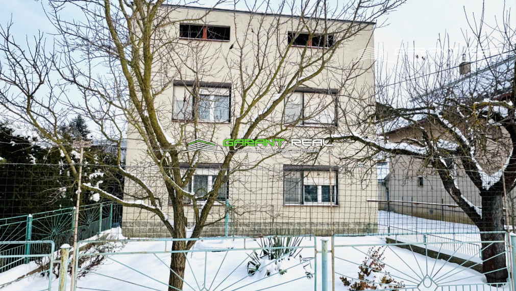 GARANT REAL - predaj 2-podlažný rodinný dom dvojgeneračný, s garážou, pozemok 1891 m2, Svinia, okr. Prešov