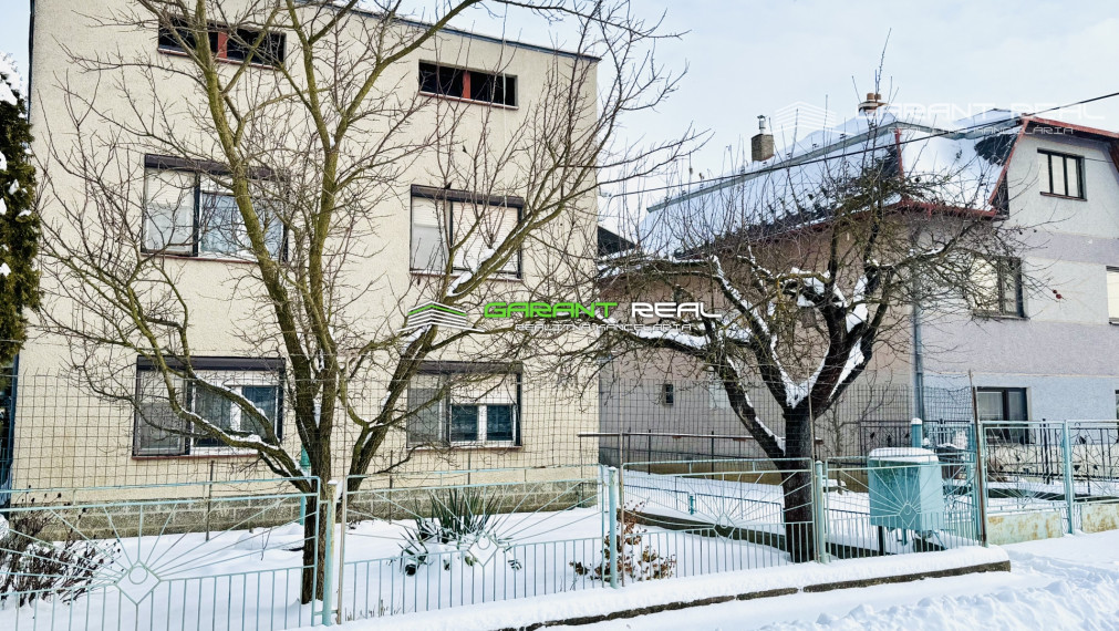 GARANT REAL - predaj 2-podlažný rodinný dom dvojgeneračný, s garážou, pozemok 1891 m2, Svinia, okr. Prešov