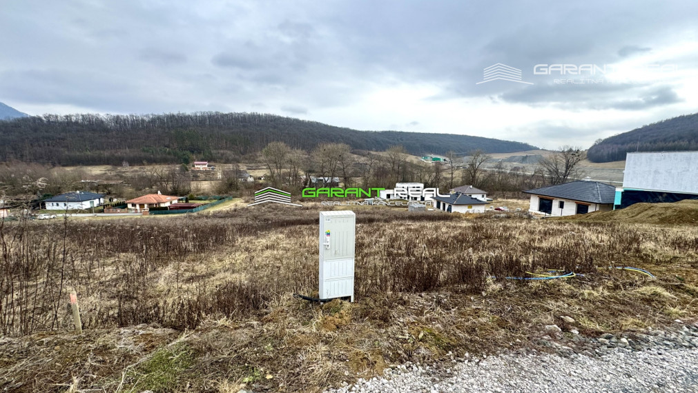 GARANT REAL - predaj stavebný pozemok 1063 m2, Veľký Šariš, Kanaš