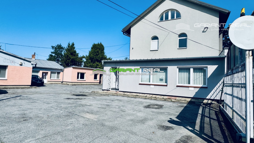 GARANT REAL - prenájom zrekonštruovaný klimatizovaný obchodný priestor 50 m2, resp. priestor na služby s parkovaním, Prešov, Masarykova ul.