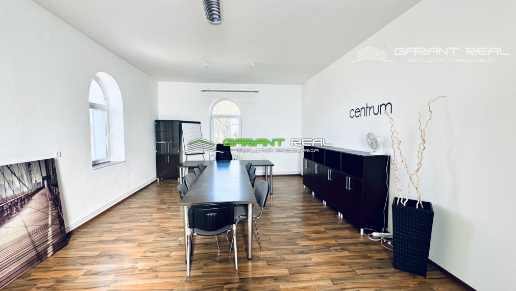GARANT REAL - prenájom klimatizovaný, zariadený obchodný priestor, resp. priestor na služby, 195 m2, s parkovaním, Prešov, Masarykova ul.
