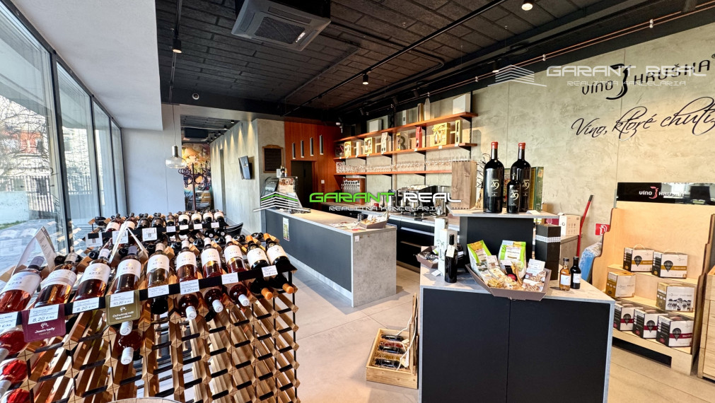 GARANT REAL - predaj kaviareň a vinotéka, 80 m2, Košice, Staré mesto, Kasárenské námestie