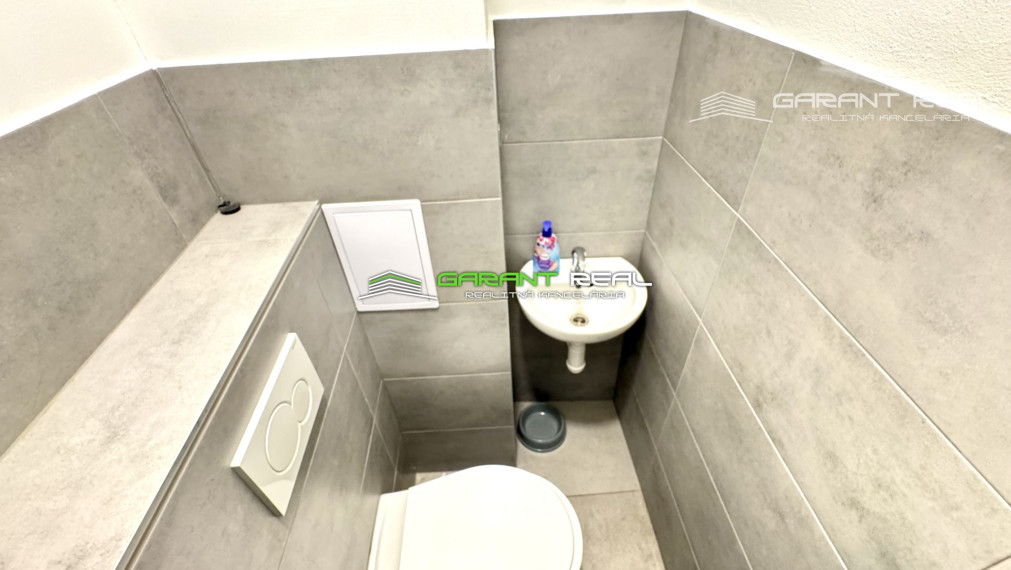 GARANT REAL - predaj kaviareň a vinotéka, 80 m2, Košice, Staré mesto, Kasárenské námestie