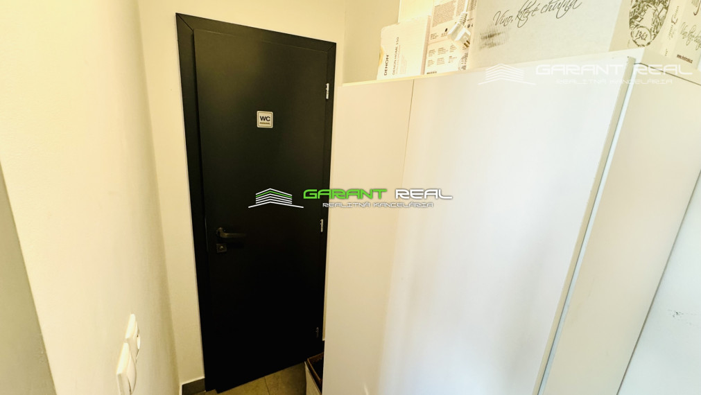 GARANT REAL - predaj kaviareň a vinotéka, 80 m2, Košice, Staré mesto, Kasárenské námestie