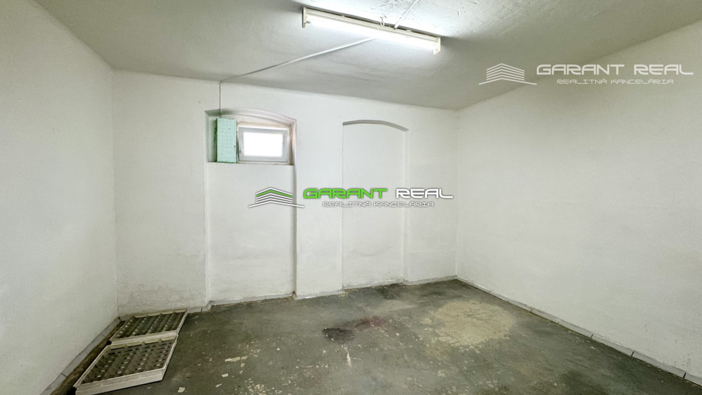 GARANT REAL - prenájom skladový priestor s nakladacou rampou,130 m2, Prešov, širšie centrum, Radlinského ulica