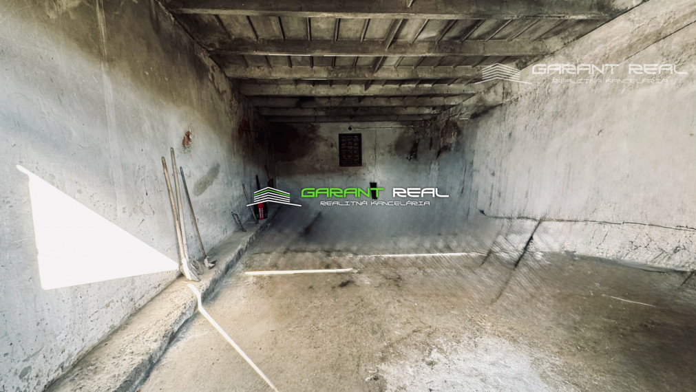 GARANT REAL predaj 4 veľkometrážne garáže,3 x 64 m2 a 148 m2, s pozemkom 882 m2, Veľký Šariš