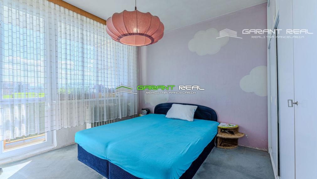 GARANT REAL - predaj 3-izbový byt 67 m2 s loggiou 4 m2, Októbrová ulica, Sídlisko II, Prešov