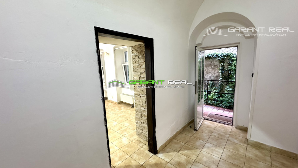 GARANT REAL - prenájom kancelársky priestor 60 m2, prízemie, Prešov, Hlavná ulica
