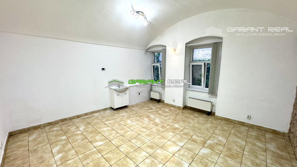 GARANT REAL - prenájom kancelársky priestor 60 m2, prízemie, Prešov, Hlavná ulica