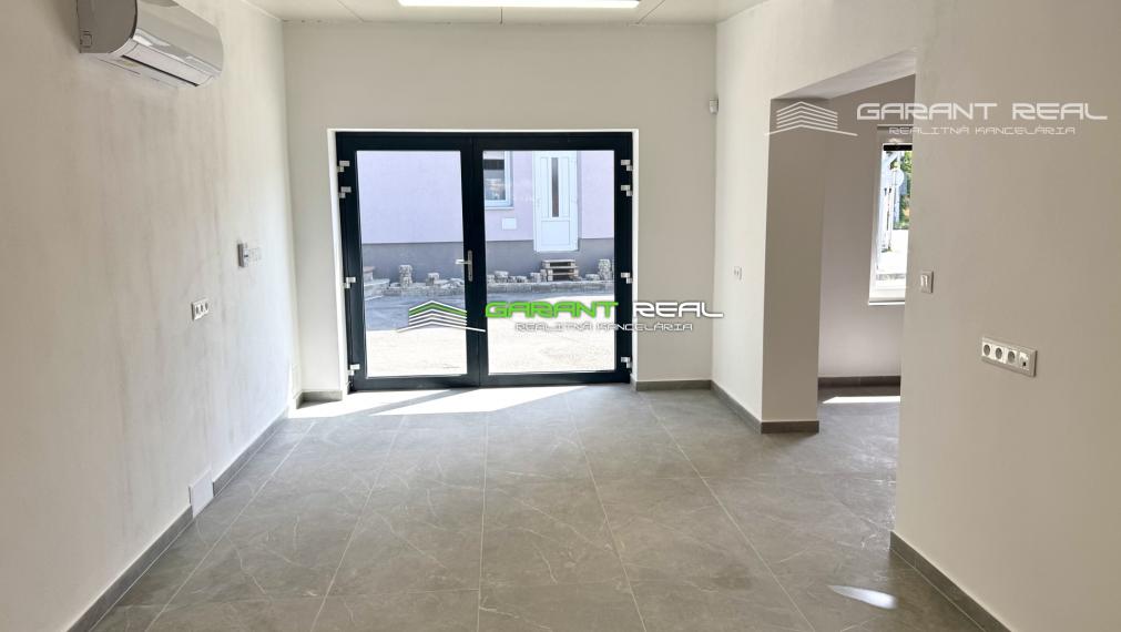 GARANT REAL - prenájom klimatizovaný obchodný priestor 50 m2, resp. priestor na služby, s parkovaním, Prešov, Masarykova ul.