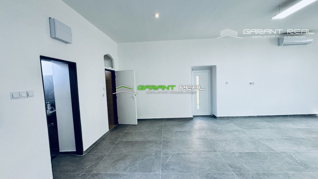 GARANT REAL - prenájom klimatizovaný, zariadený obchodný priestor, resp. priestor na služby, 110 m2, s parkovaním, Prešov, Masarykova ul.