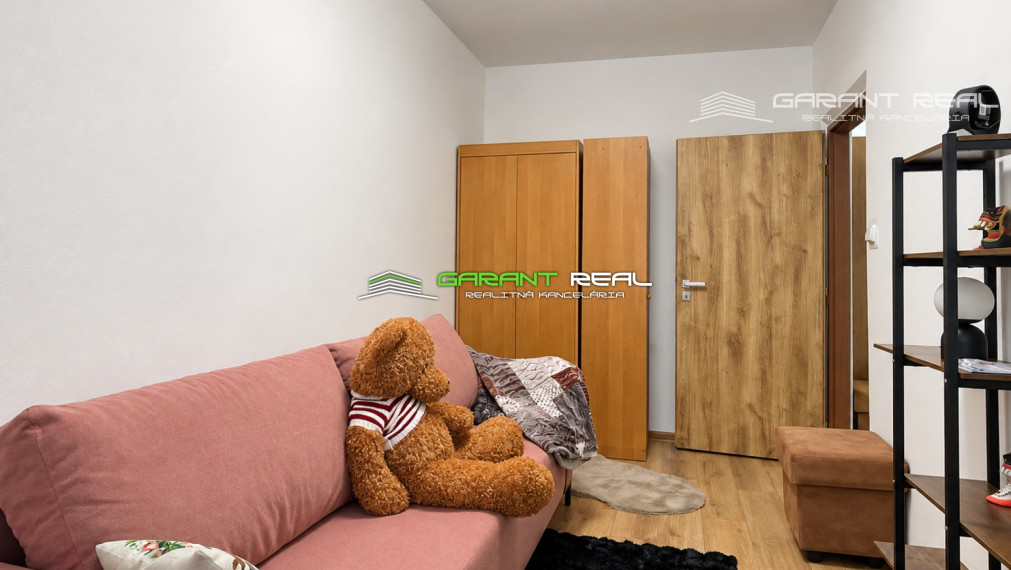 GARANT REAL - prenájom 3-izbový kompletne zariadený a vybavený byt, Levočská ul., Prešov